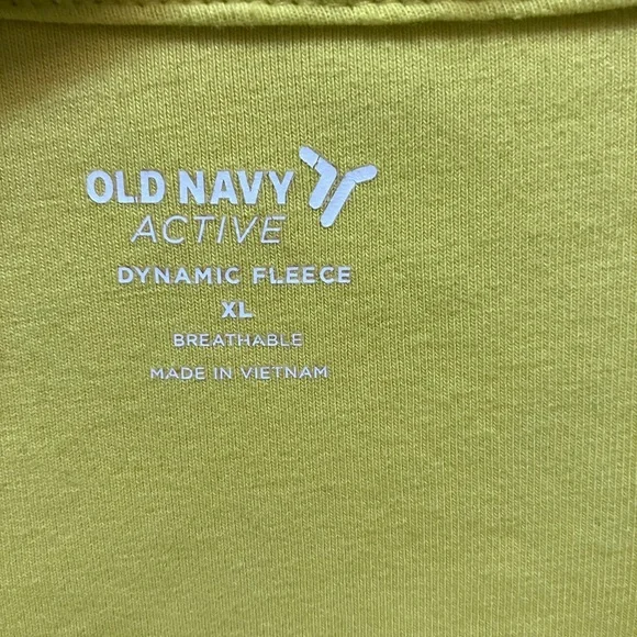 Old Navy Active Dynamic Fleece in Yellow - Picture 3 of 9